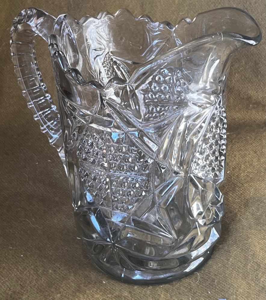 VINTAGE PRESSED GLASS WATER PITCHER W/PINEAPPLE PATTERN