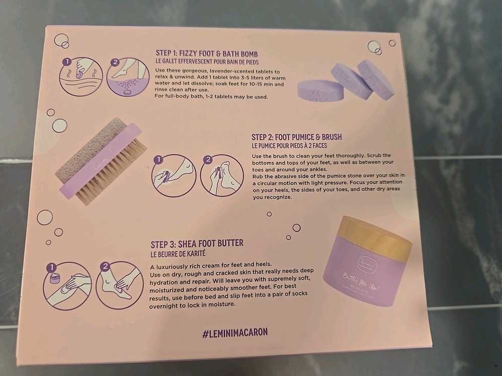 Le Mini Macaron 3-in-1 Spa Pedicure Set
