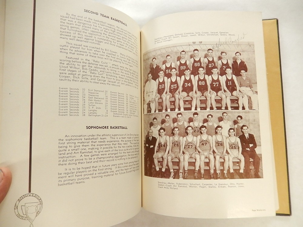 Yearbook, Everett High School, Everett Washington, 1942, Nesika