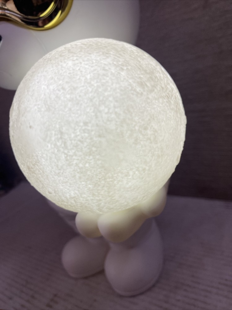 Astronaut Bear Holding Moon White LED Night Light Bluetooth Speaker Portable EUC