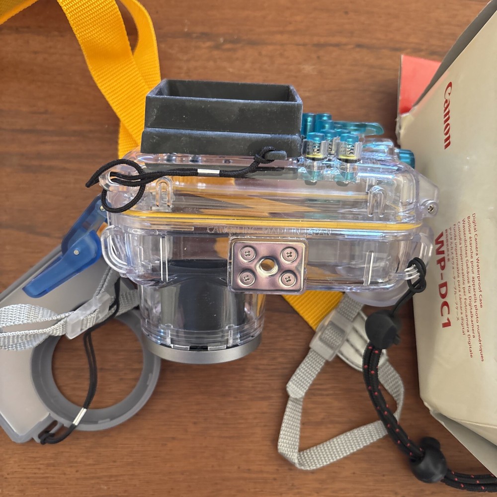 CANON Waterproof Camera Case WP-DC1 40m/130ft Used