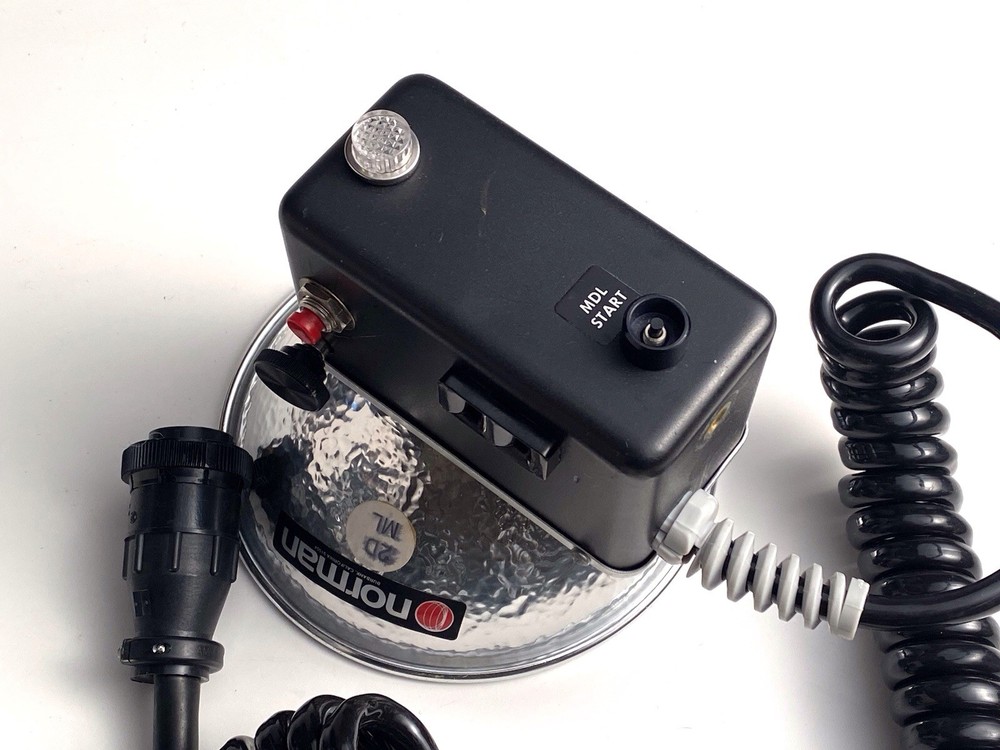 Norman 400B Studio Flash Lighting/no batteries/ Untested