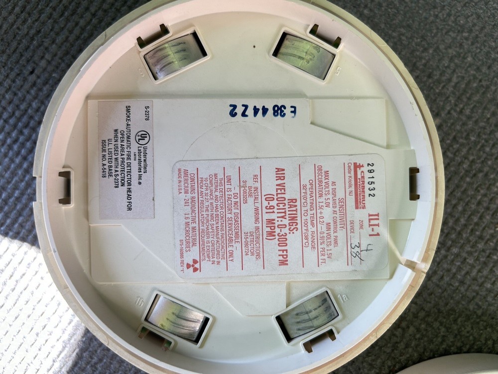 Siemens ILI-1 Ionization Smoke Detector With Base