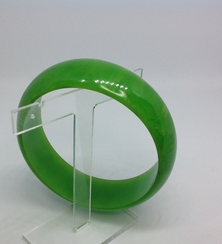 Vintage Semi Translucent Marbled Lime Green Bakelite 8" Bangle Bracelet