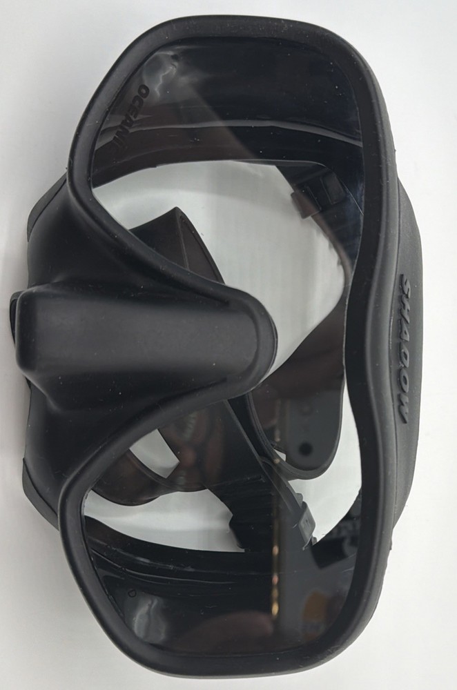 Oceanic Shadow Diving Mask - Black. EUC