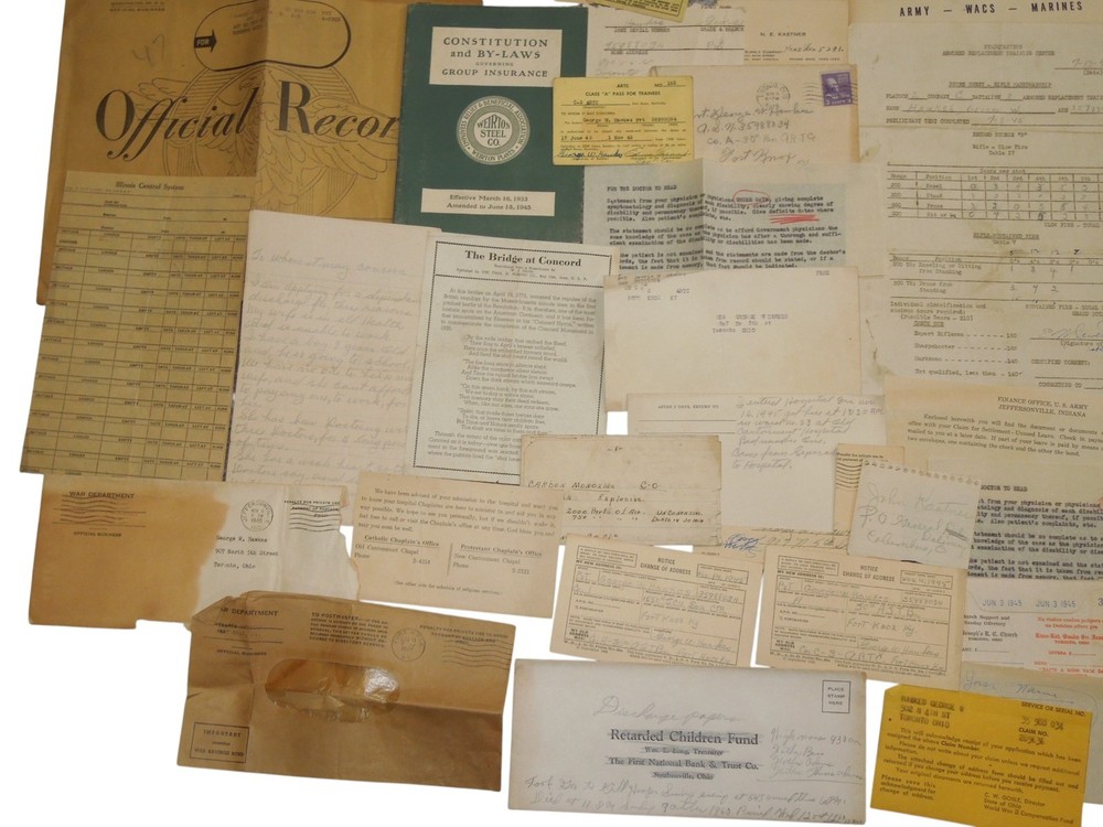 Lot WWII US Army Armored Soldier Documents Papers Patch A11