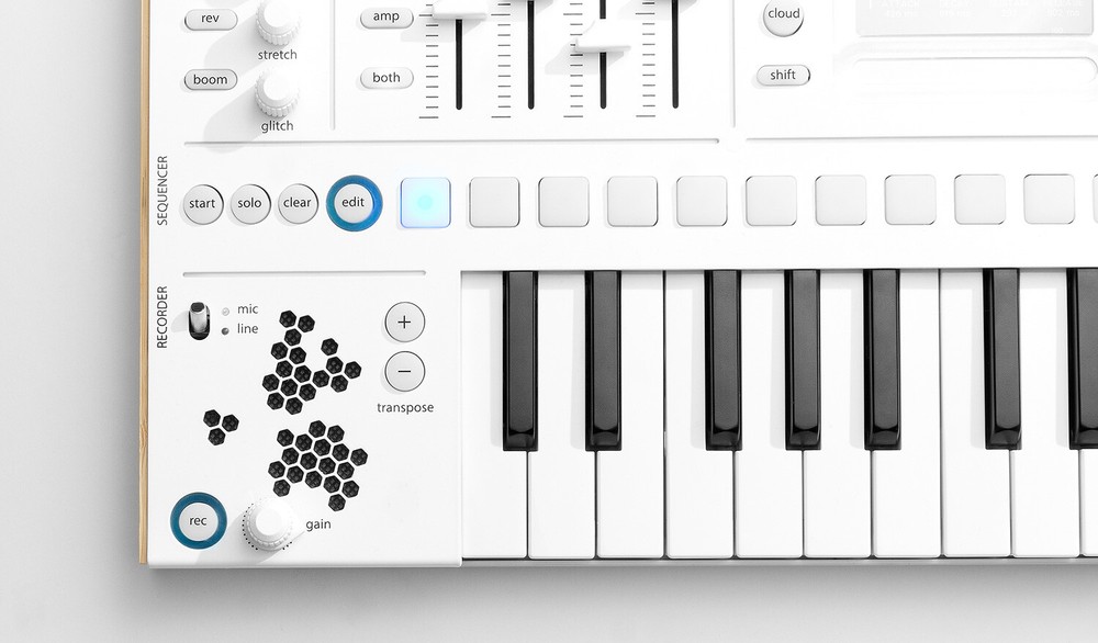 Kiviak Instruments WoFI Cloud-Connected Sampler Synthesizer
