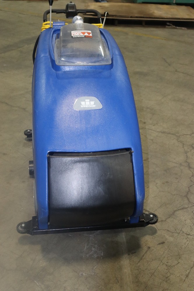 Windsor Voyager E Carpet Extractor. Walk Behind Plug In