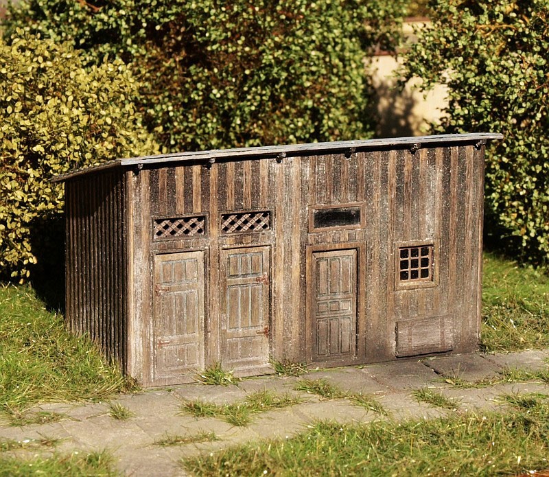 Model Scene HO Scale Shed For Materials