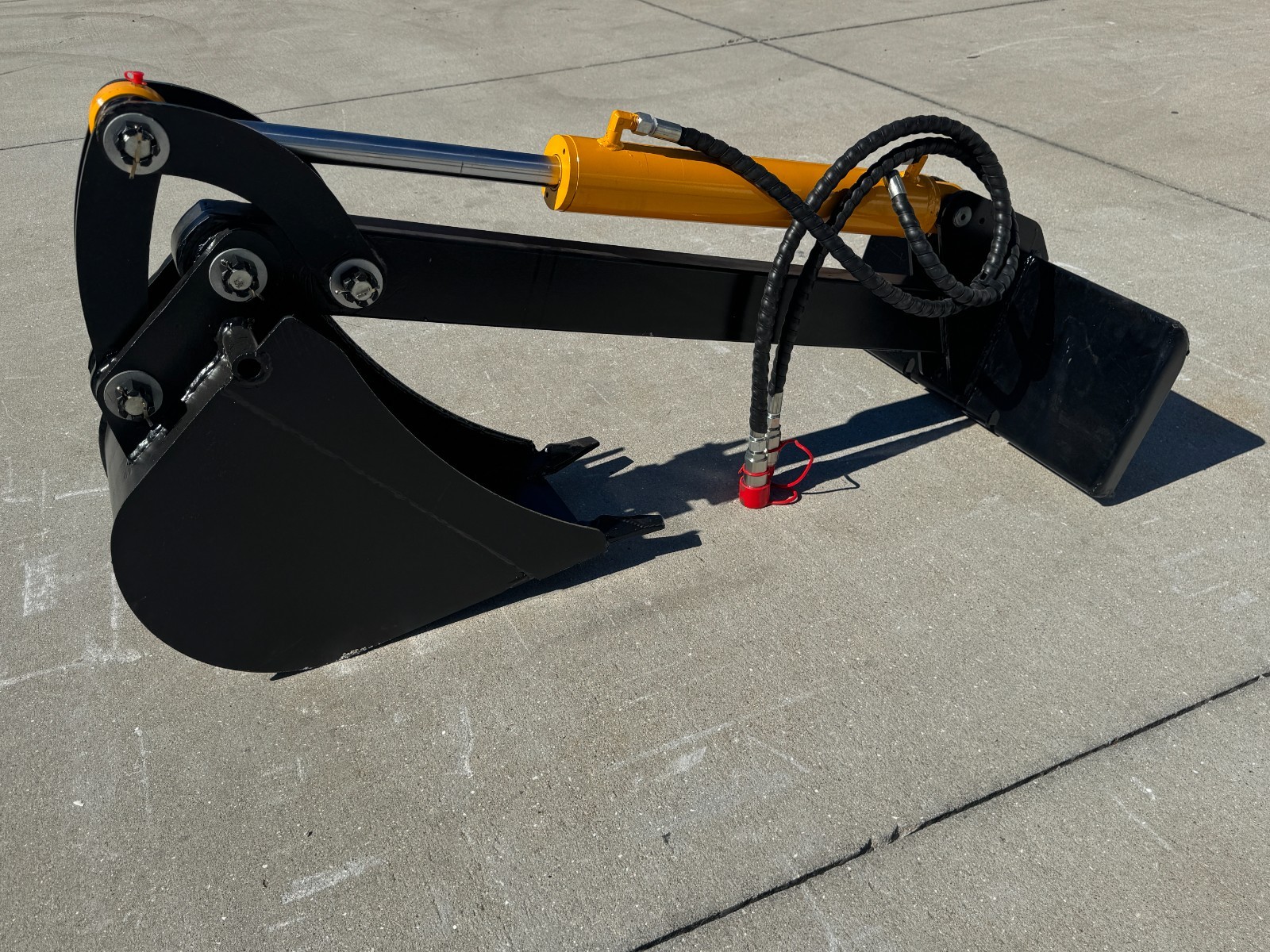 Mini Skid Steer Backhoe Excavator Hydraulic Attachment Digger 10" Bkt