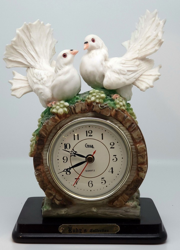 Beautiful Doves Clock. Ruby's Collection. Perfect Condition!