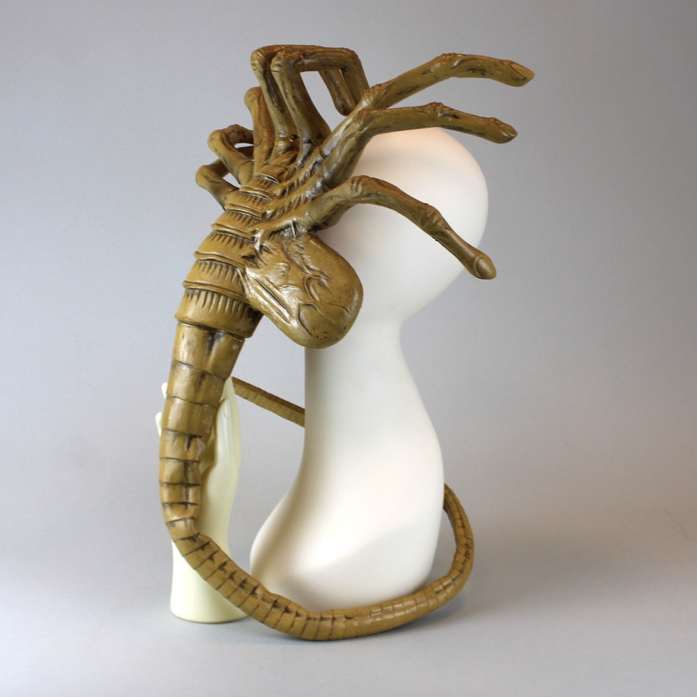 Facehugger Alien Life Size Replica by NECA