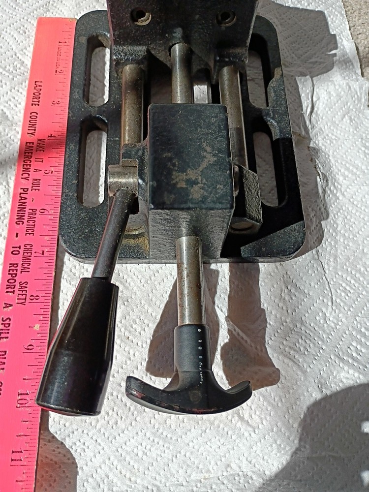 Dayton FTK06 3" Machine Vise with Fixed Base Pre-owned