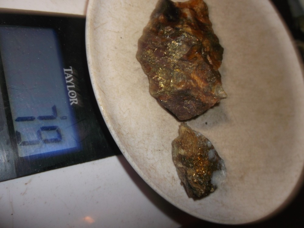 Gold, silver, copper, 79 grams samples ,ore high grade .