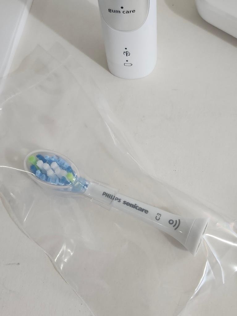 Philips Sonicare ProtectiveClean 6100 HX6877/21 ToothBrush White,Please Read