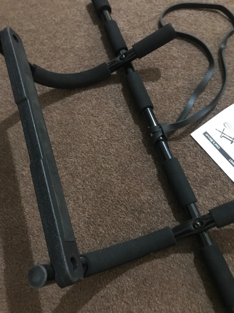 door gym + pull-up assist