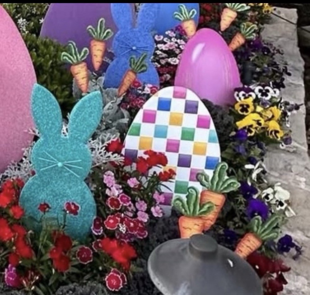 Checkered Pastel Metal Egg Stake Easter Round Top Collection