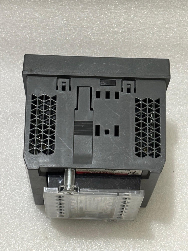 Schneider Conzerv EM6400NG