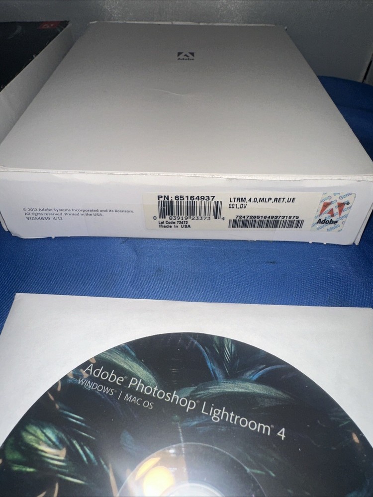 Adobe Photoshop Lightroom 4 Software CD w Serial Number (2012)