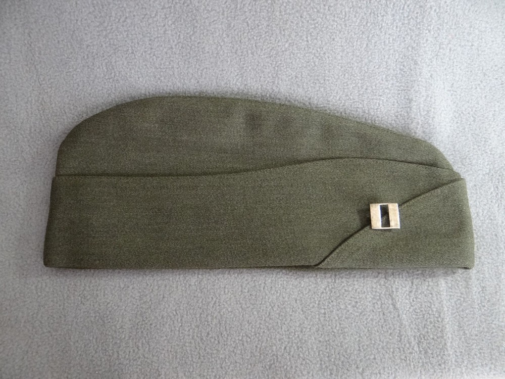 WWII US Marine Corps Officers Overseas Cap with Pin Back Captain Bar, USMC