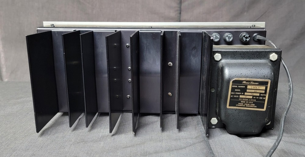 Phase Linear 400 Direct Coupled Solid State Power Amplifier