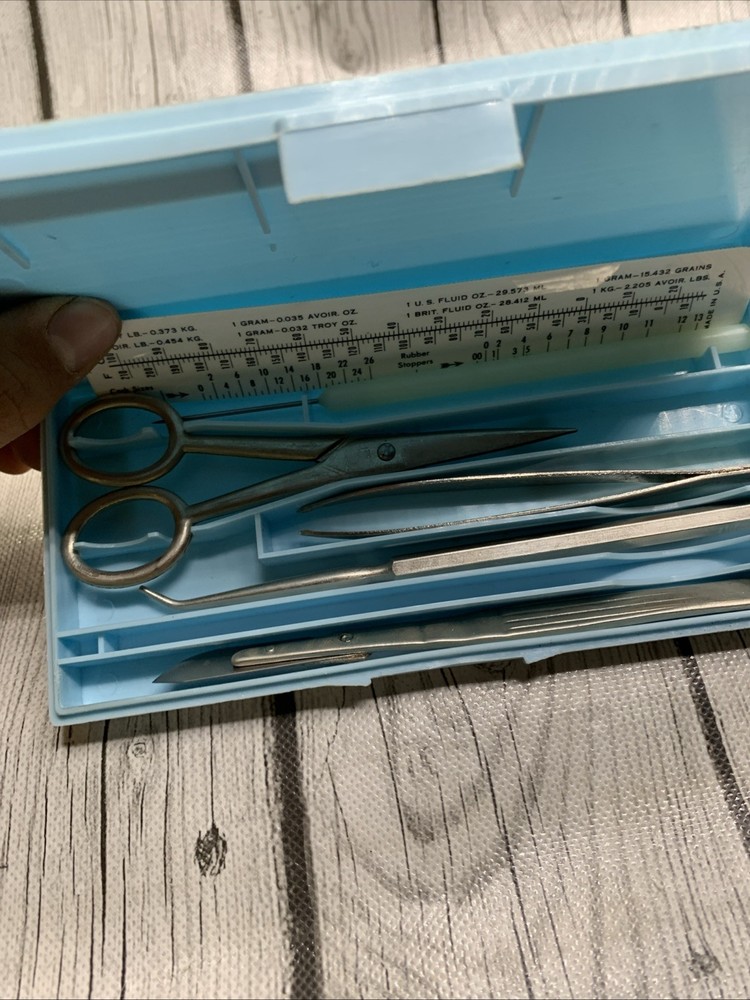 Hamilton-Bell Co. Dissection Lab Kit - circa 1990's