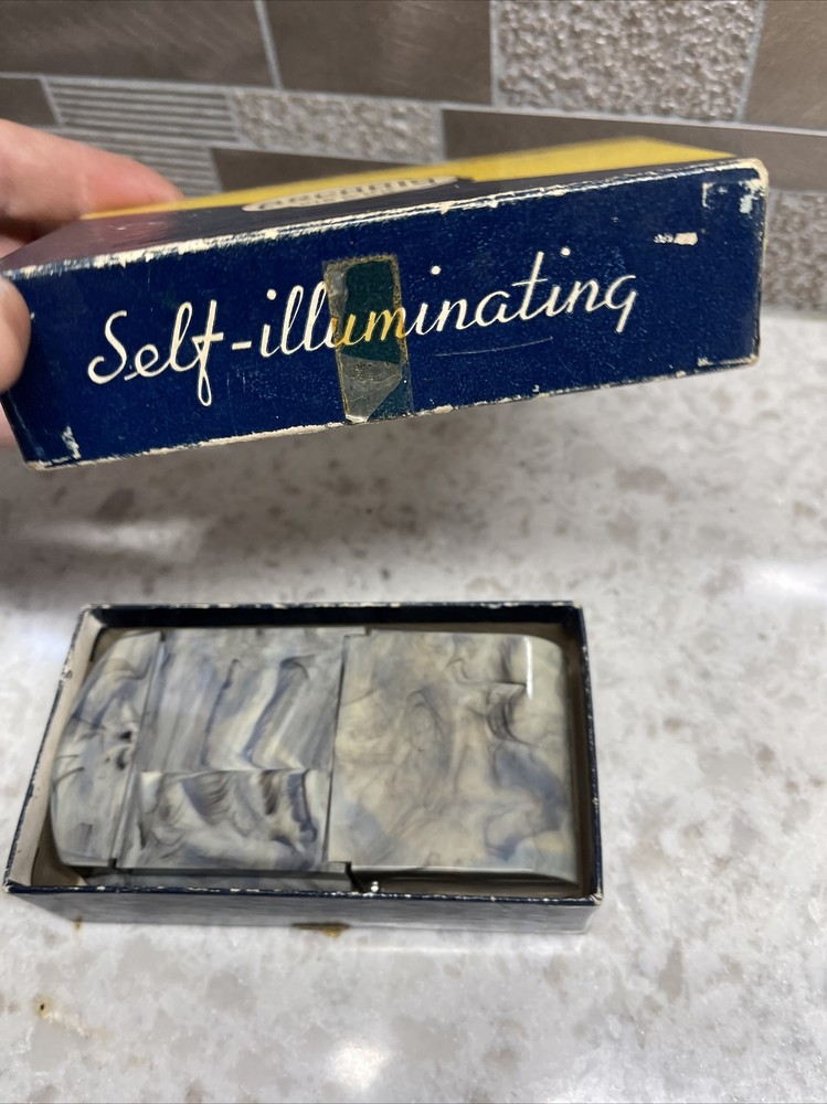 VINTAGE ARCADIA WALNUT COMMANDER 35MM SLIDE VIEWER