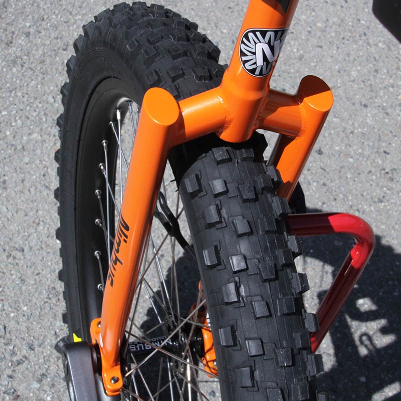 Nimbus - M-Uni [24-inch]