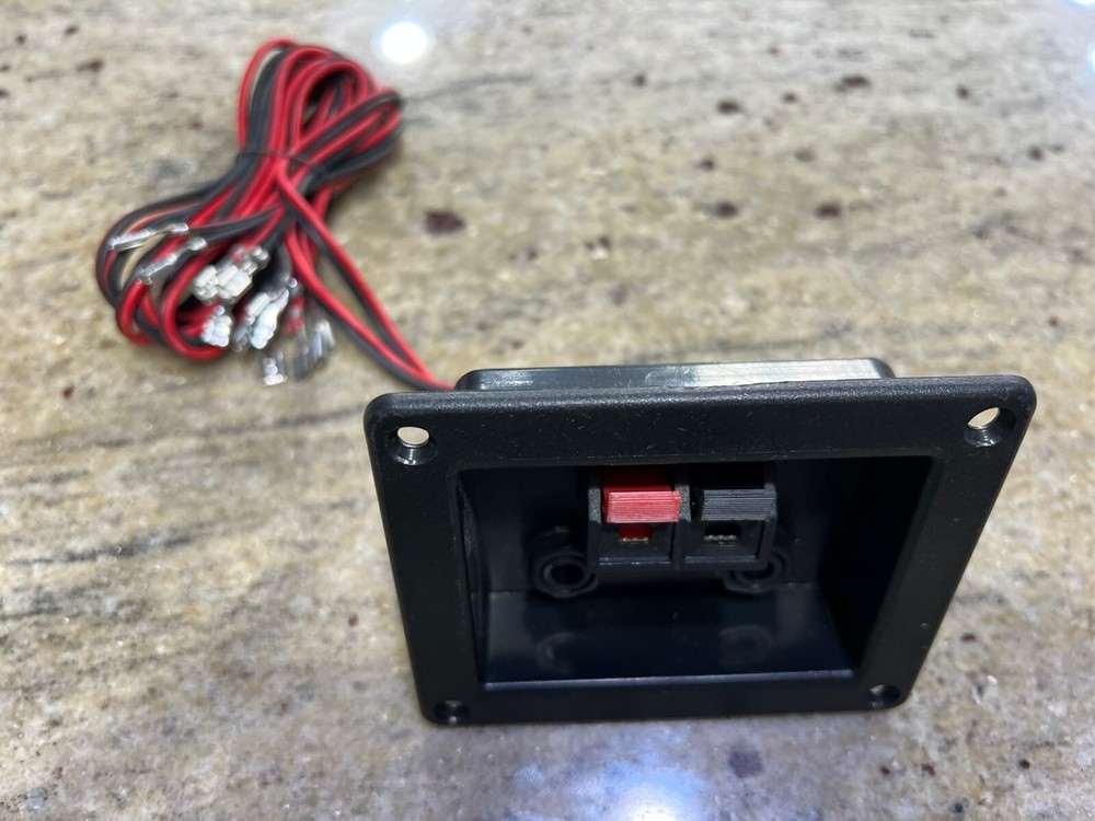 Speaker Box Terminal