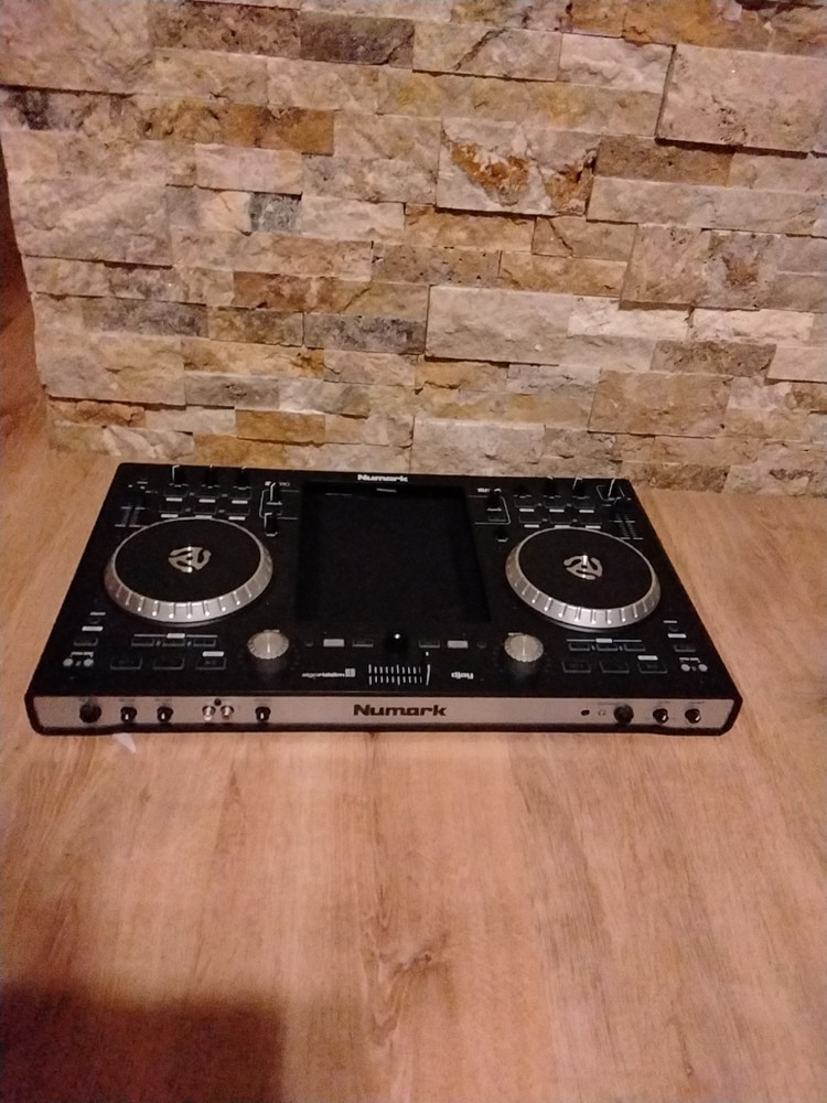 Numark N382 DJ Mixer