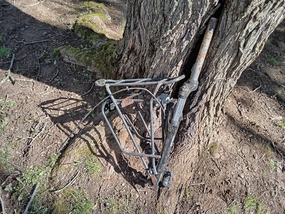 Bicycle Cargo Rack With Reflector