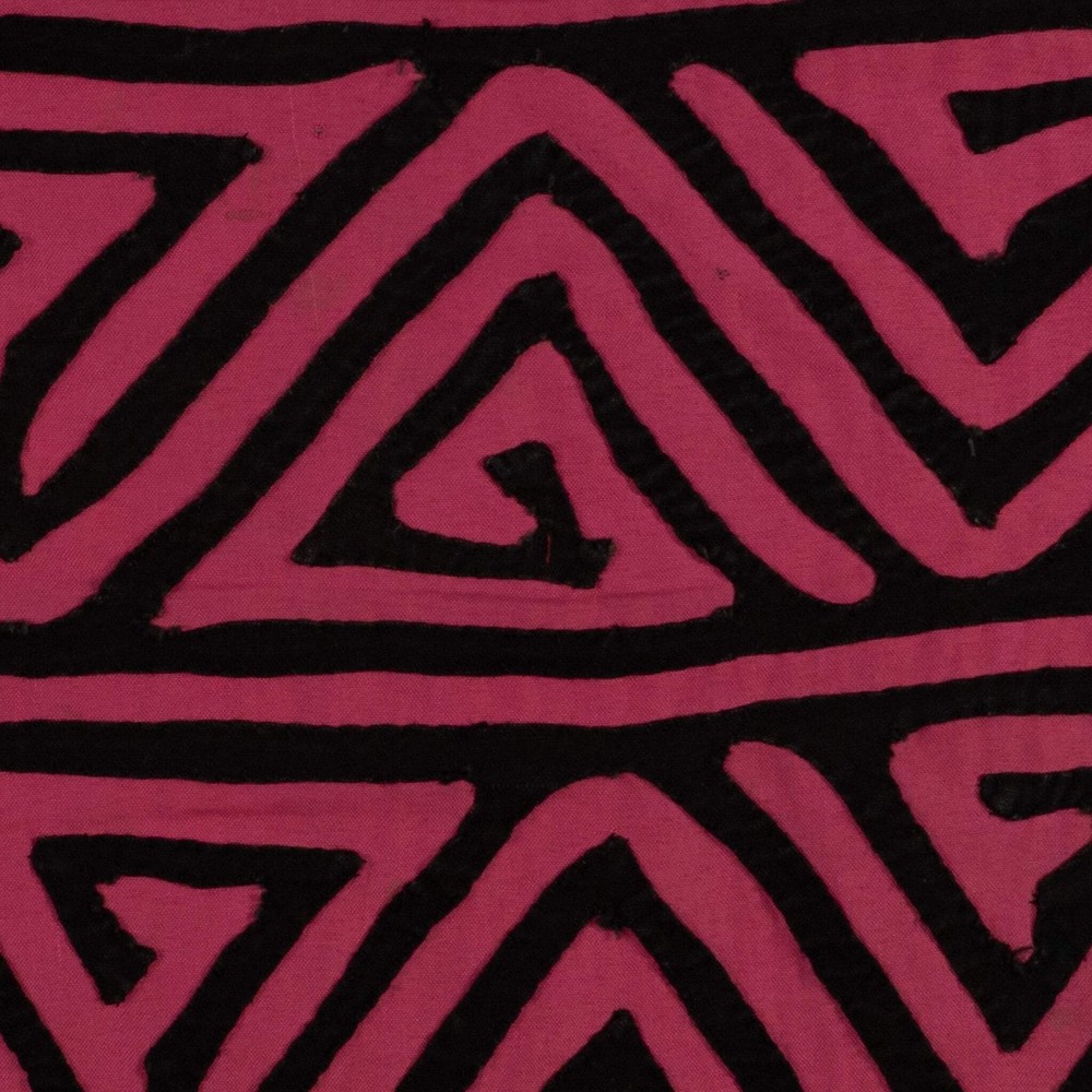 Black And Pink Classic Design Mola