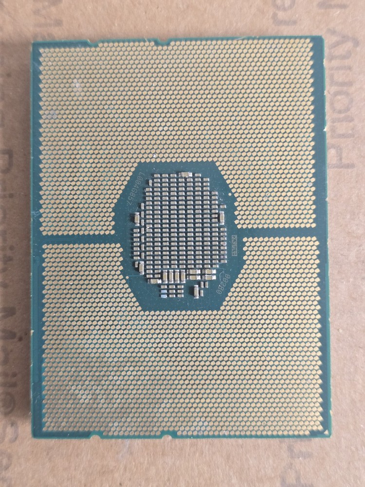 Intel SRF8X INTEL XEON GOLD 6240 2.60GHZ 24.75M 18-CORE PROCESSOR