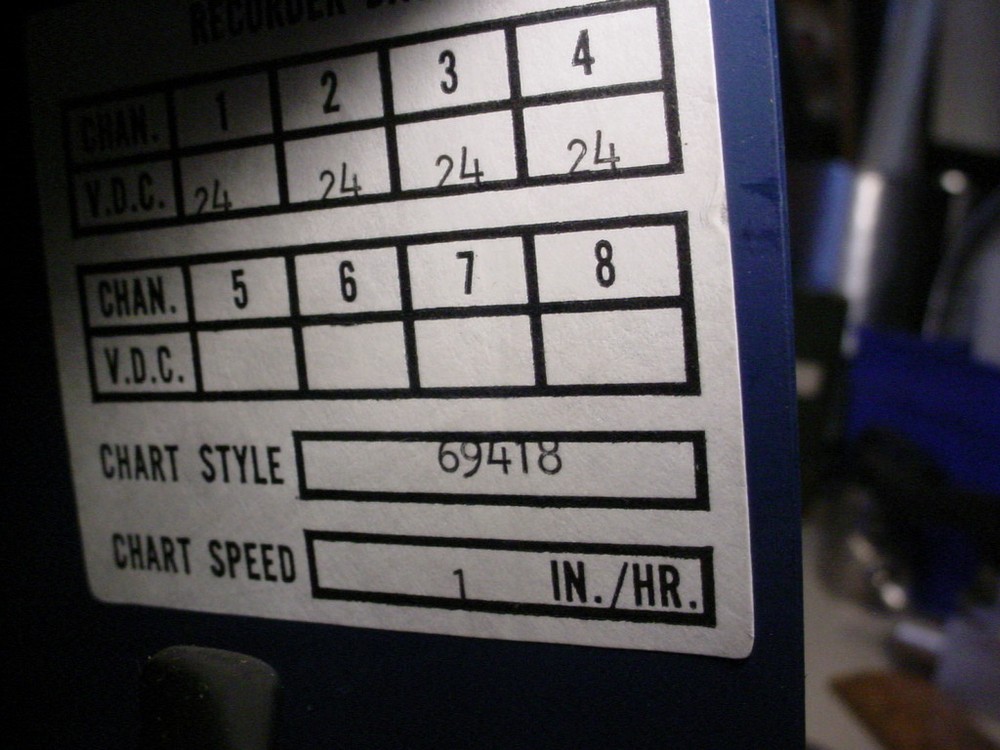 Esterline Angus E-00301A4-270 chart recorder