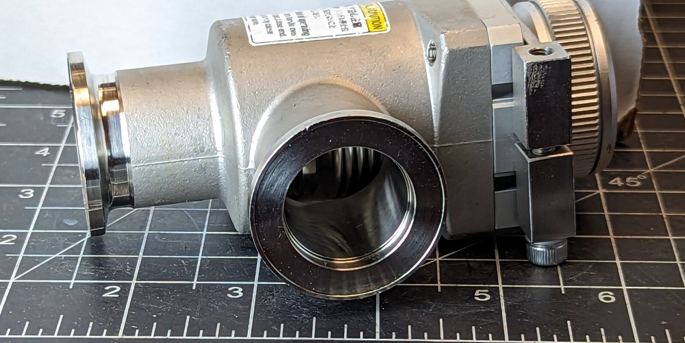 SMC XMH-25 ANGLE VALVE, INLINE, HIGH VACUUM, SS, Working Pull [A3B4]