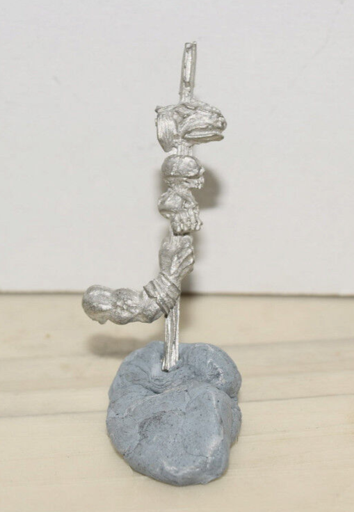 Warhammer Orc Boyz Banner Pole with Decapitated Lizardman Saurus Head (OOP)