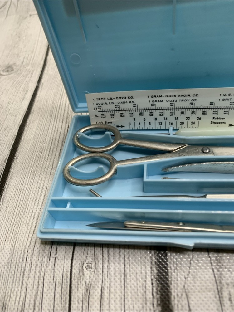 Hamilton-Bell Co. Dissection Lab Kit - circa 1990's