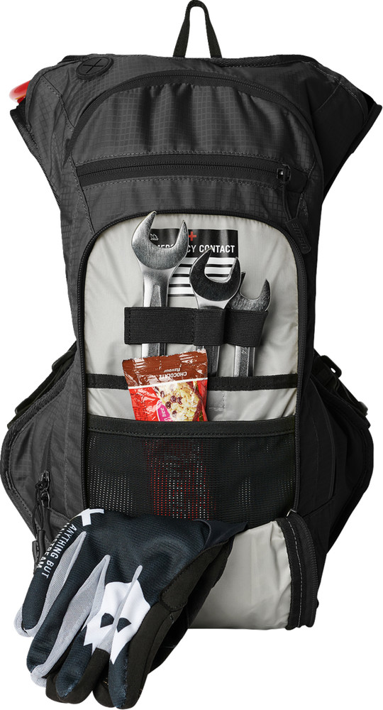USWE Fits Outlander Hydration Pack 9L Black - Lightweight Marathon Backpack