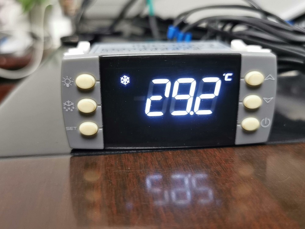 1PCS NEW RC77CX temperature controller