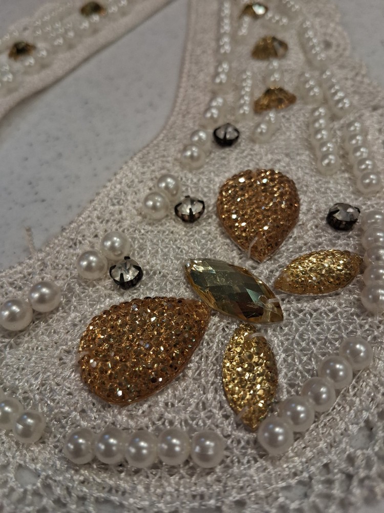 Detachable statement collars