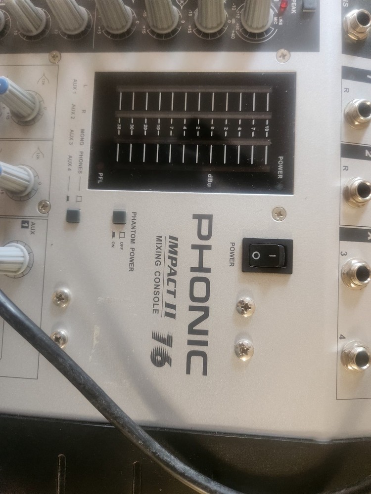 Phonic-Impact II 24 Mixing Console