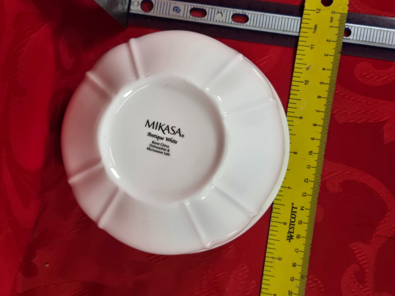 Mikasa Antique White Bone China Cereal Bowl 6 1/8"