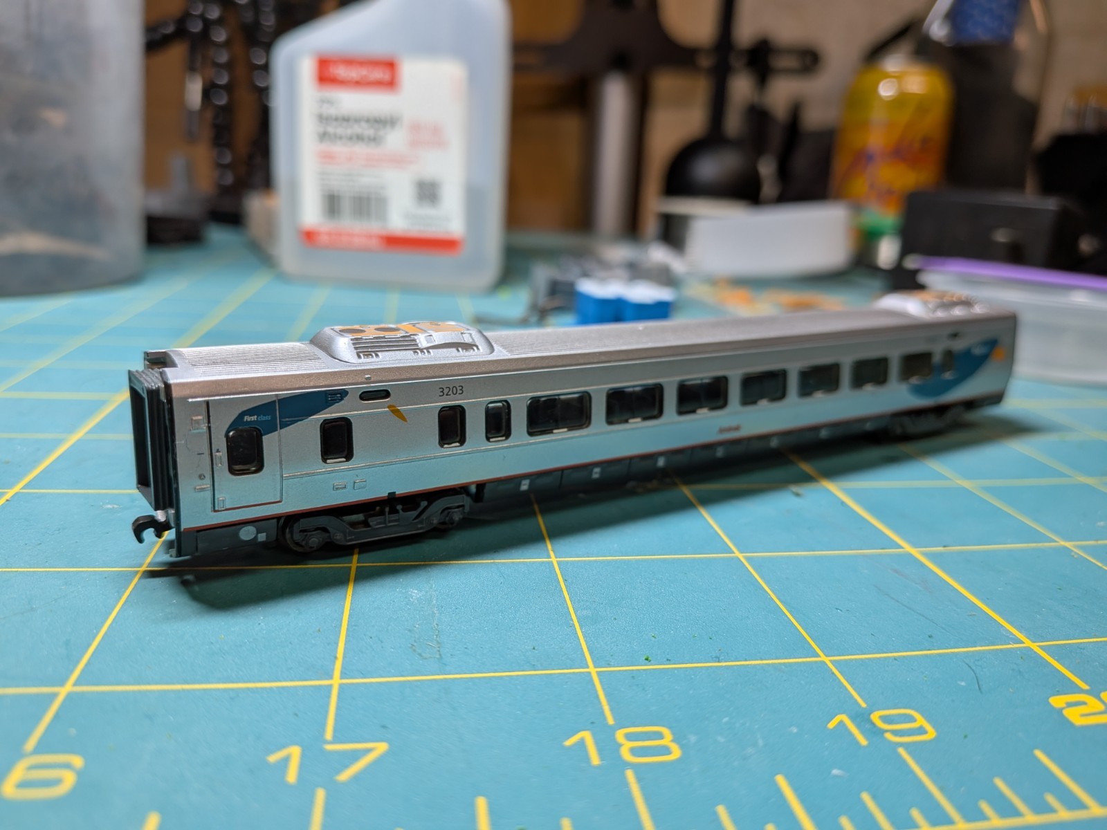 N scale Bachmann Spectrum Amtrak Acela Express FIRST CLASS passenger car train