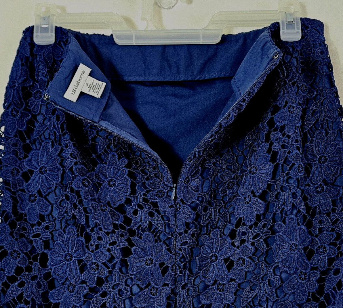 Liz Claiborne Blue Floral Lace Skirt Sz 12 Waist 32" Boardroom Chic Office Core