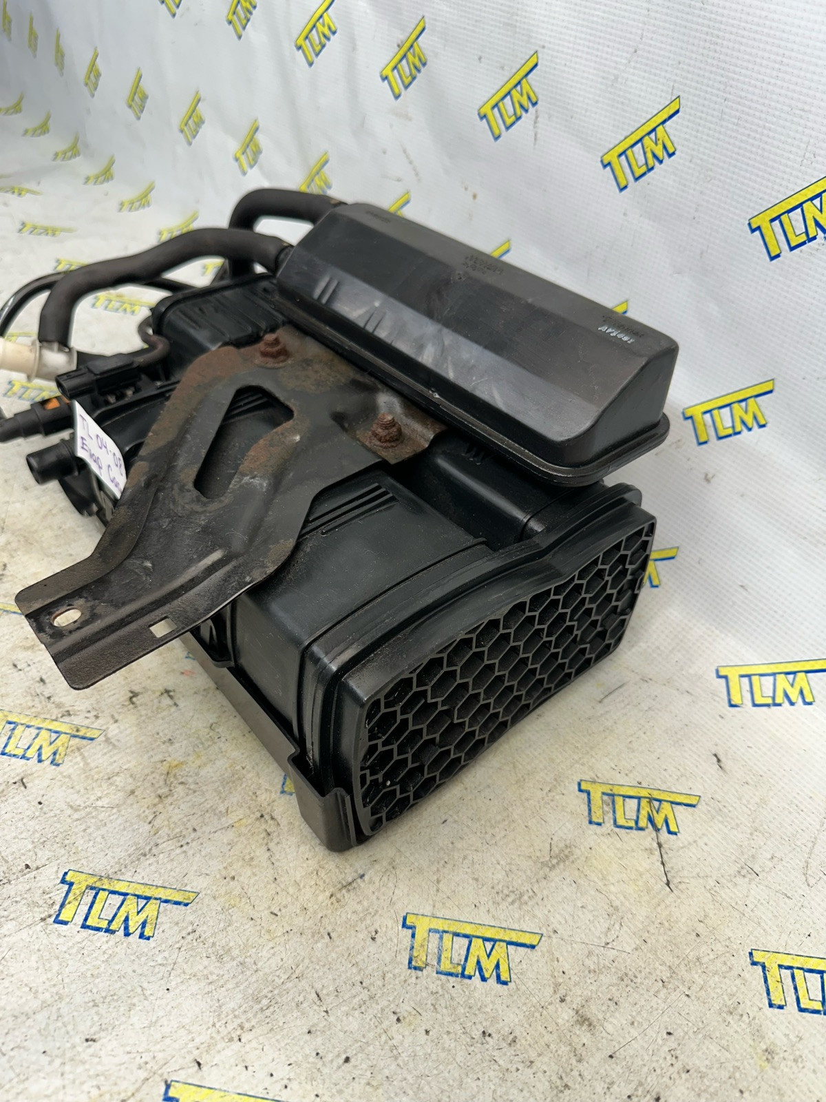 04-08 Acura TL EVAP Canister Fuel Vapor Charcoal 2004 05 06 07 08 OEM