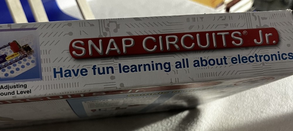 Elenco Snap Circuits Jr SC-100 Electronics Kit Science 8+ STEM 100% Complete EUC