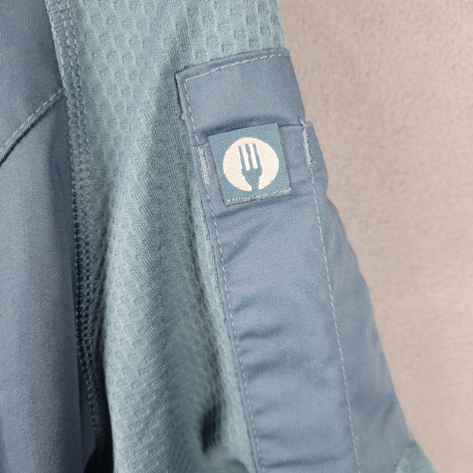 Chef Works Varkala Chef Coat Unisex Large Teal Innovasian Off Set Zipper Front