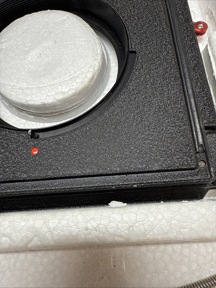 Sinar Copal Automatic Shutter W/ Flash Cable And Plunger + Barn Door - Pre Owned