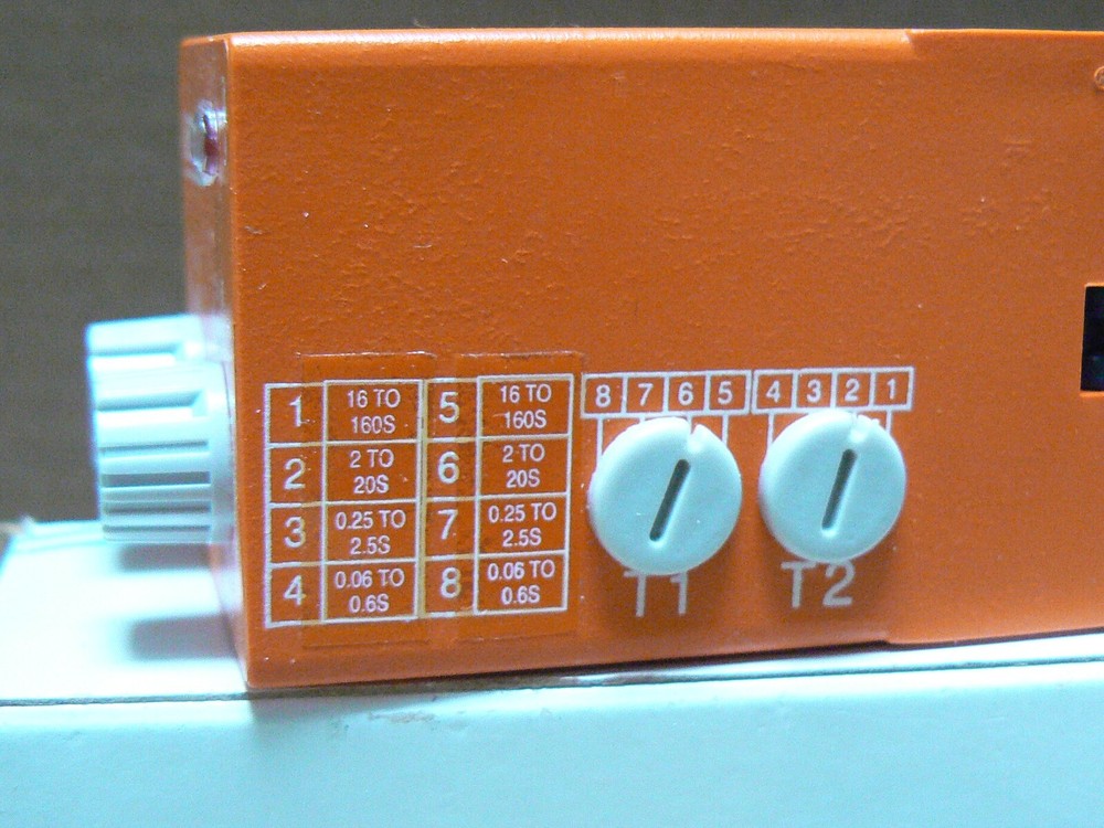 Crouzet Syrelec LABR2 BB, Timer Delayed Single Shot. -new- (A)