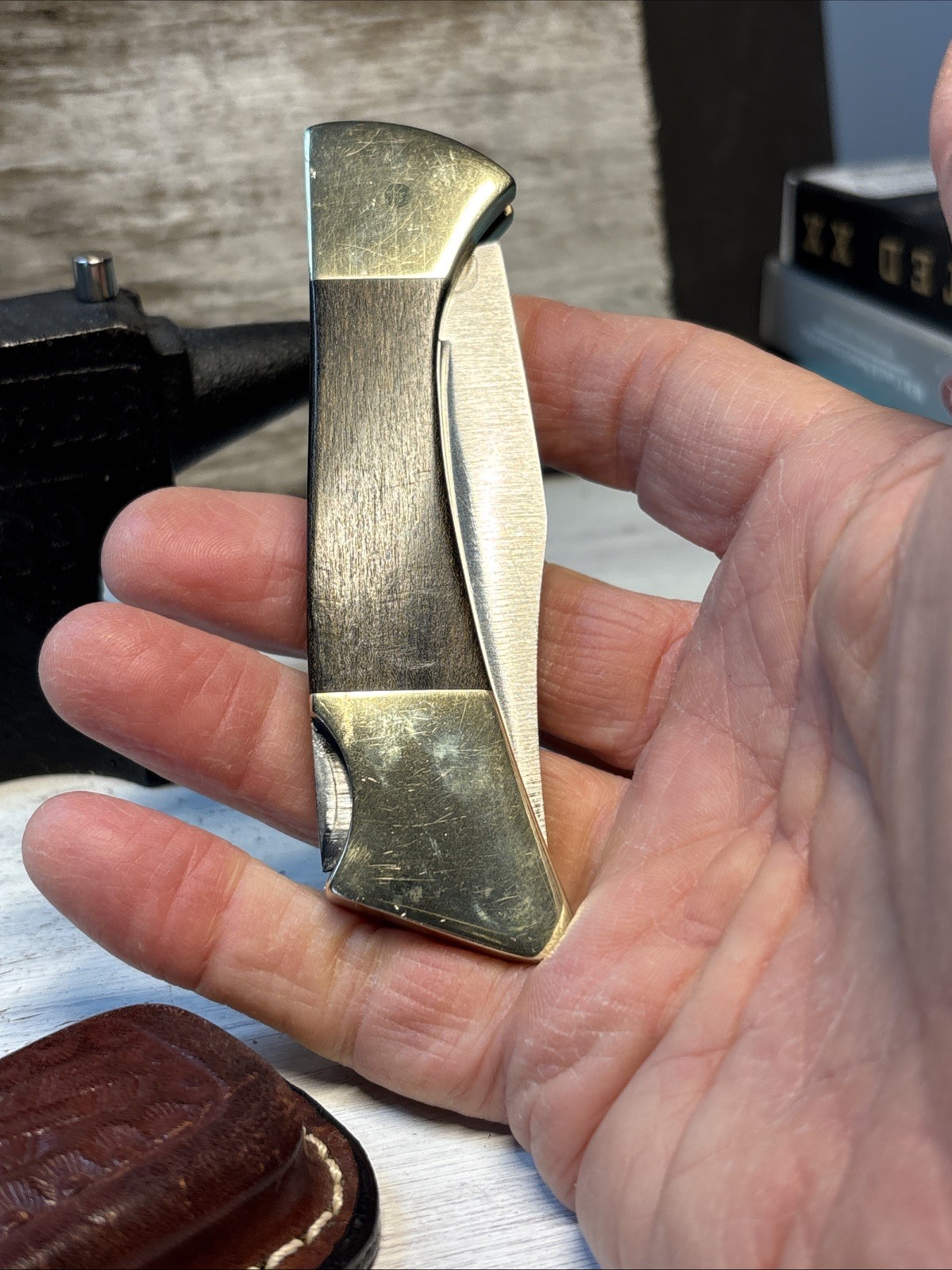 1992 Case XX USA 58L SS Mako Lockback Folding Hunting Knife w/ Leather Sheath